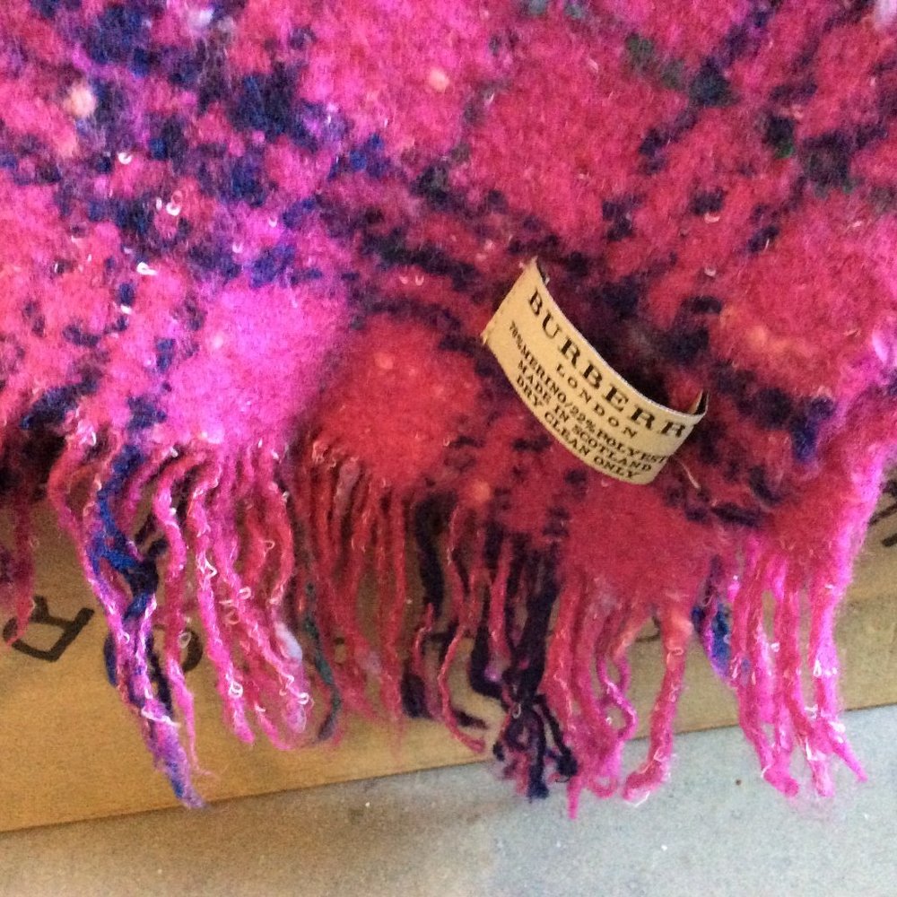 Burberry scarf - genuine